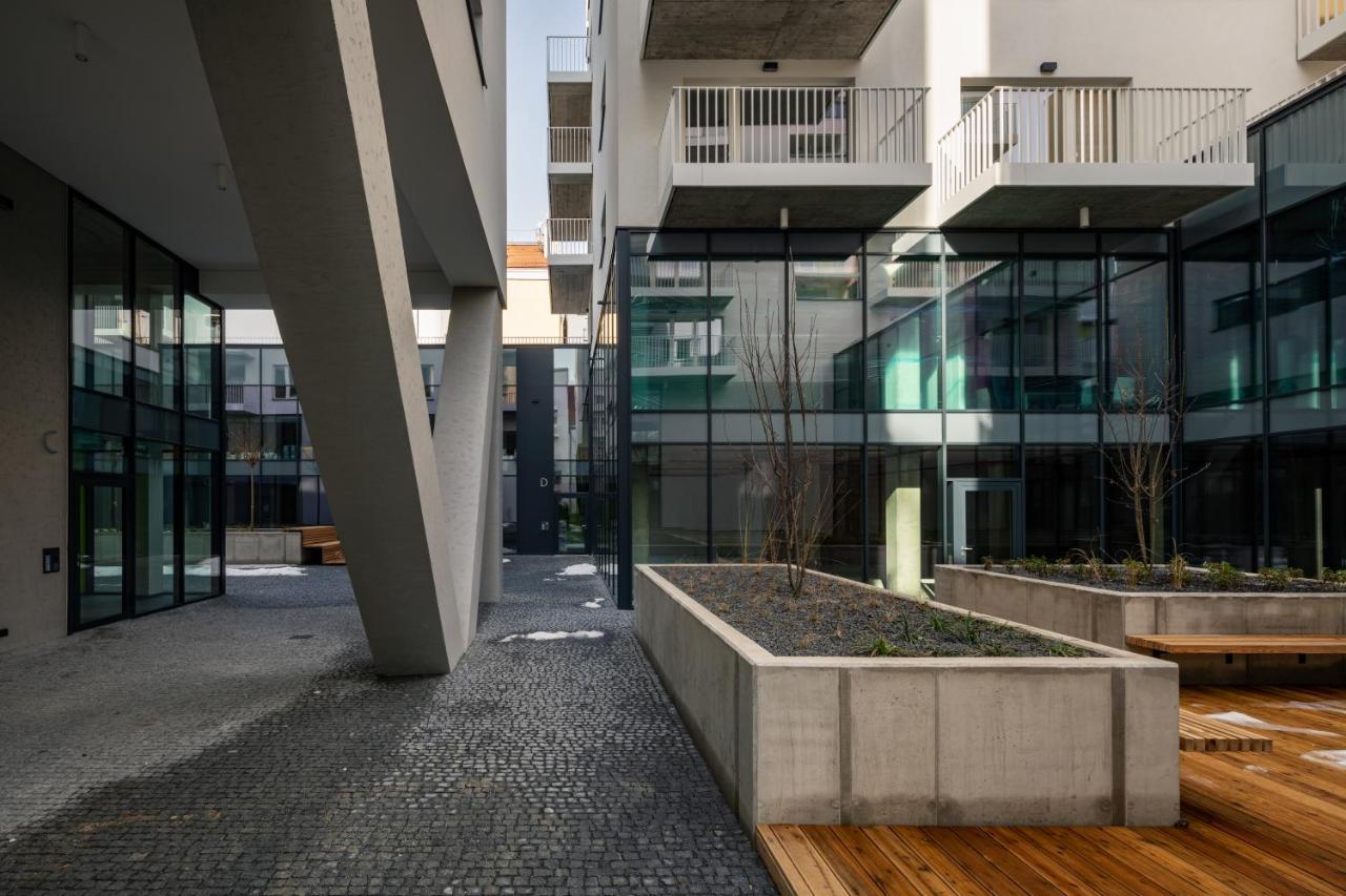 Prague Days - Exclusive Condo In Trendy Neighbourhood 외부 사진